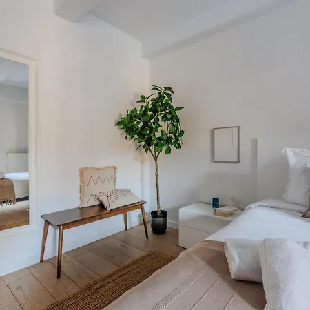 Sweett - Stassart Apartment Brussels